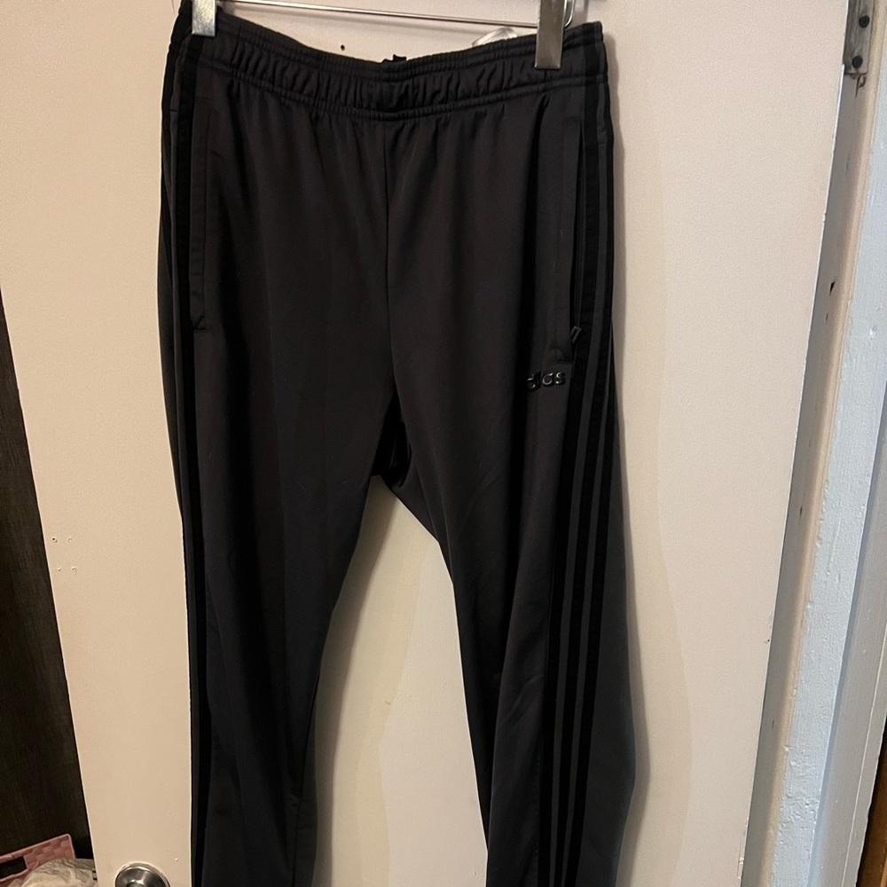 Men’s Adidas Grey Sweatpants size medium